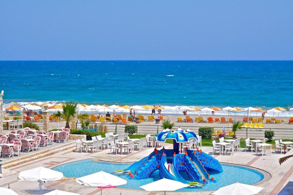 Dimitrios Village 4*