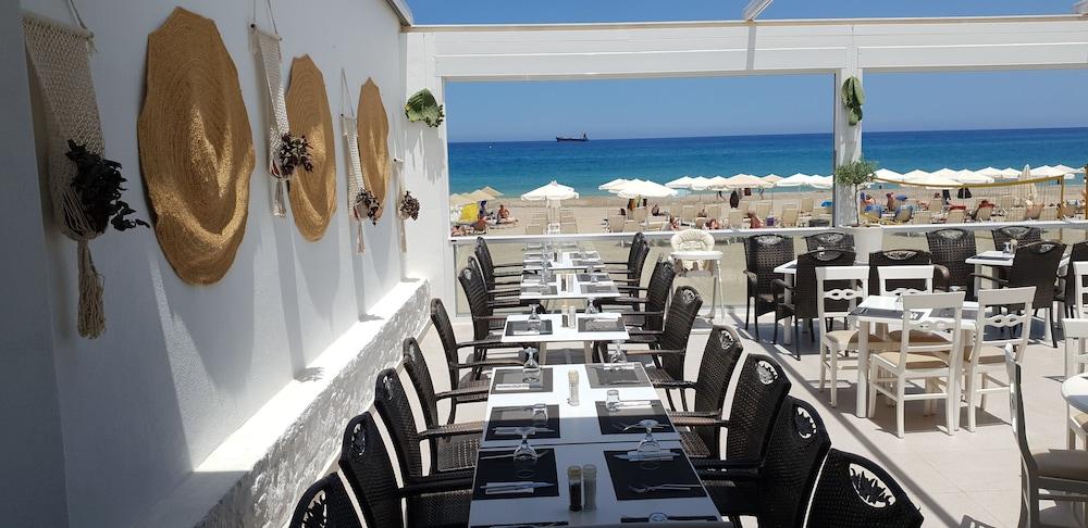 Dimitrios Village Апарт-отель 4*