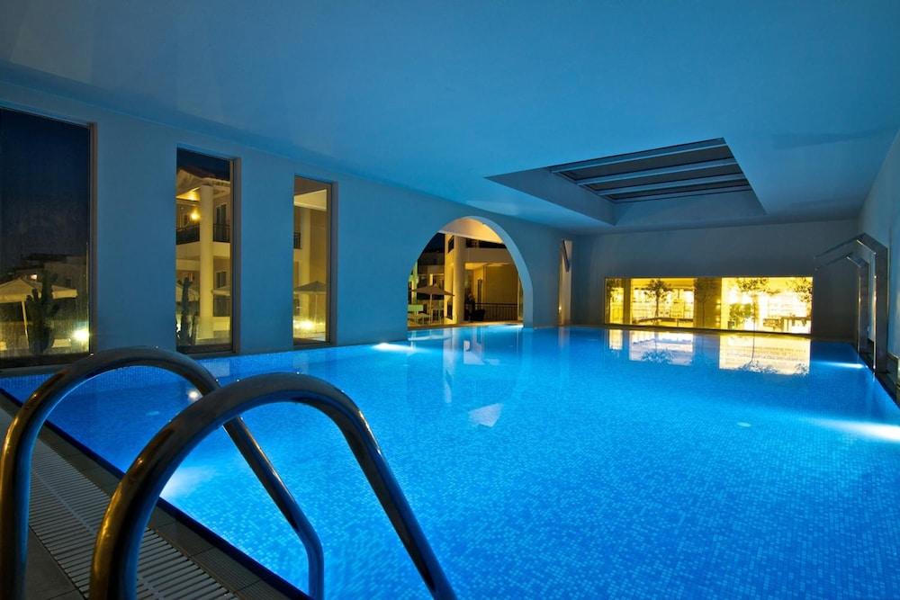 Dimitrios Village 4*