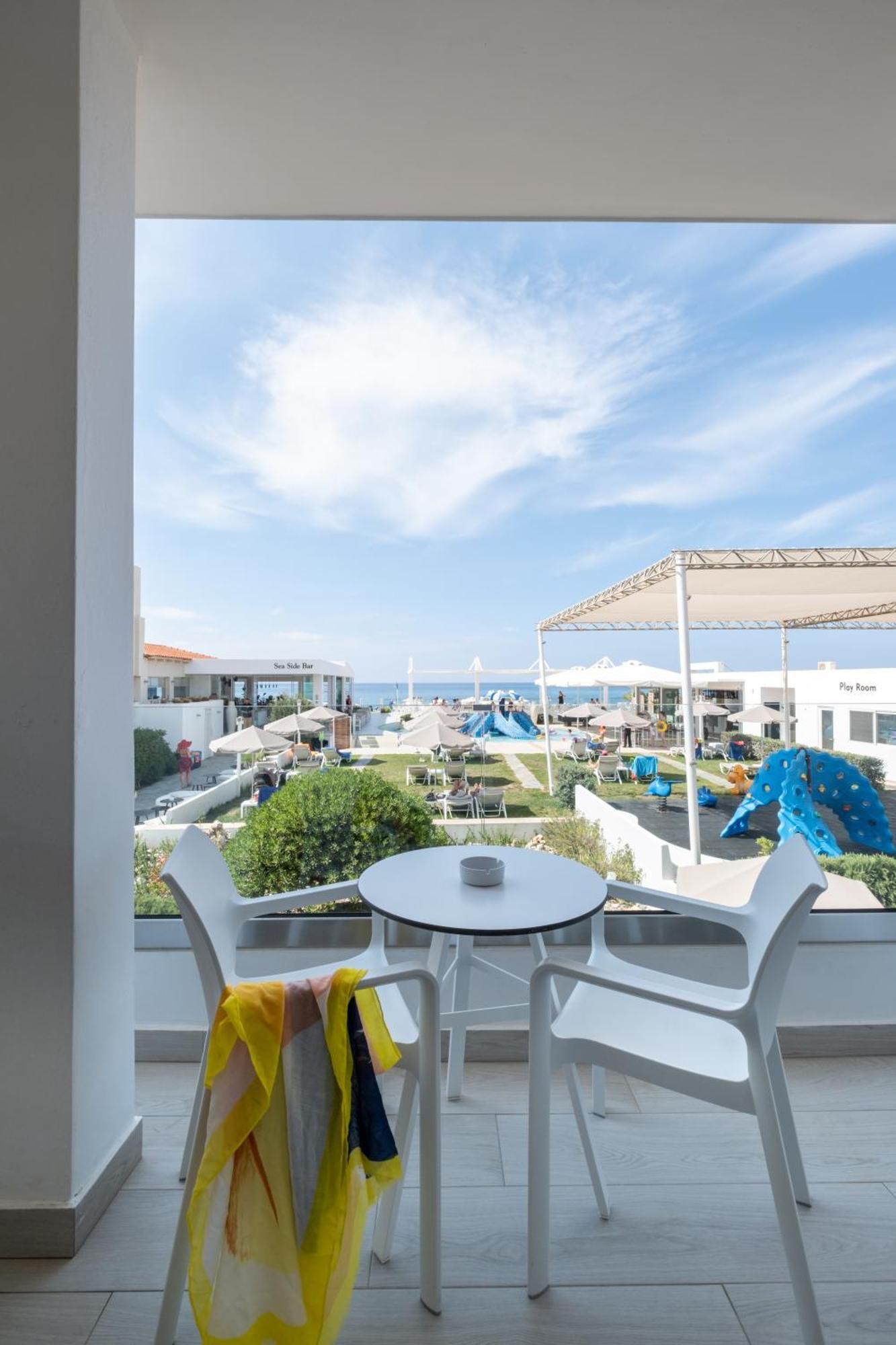 Dimitrios Village 4*